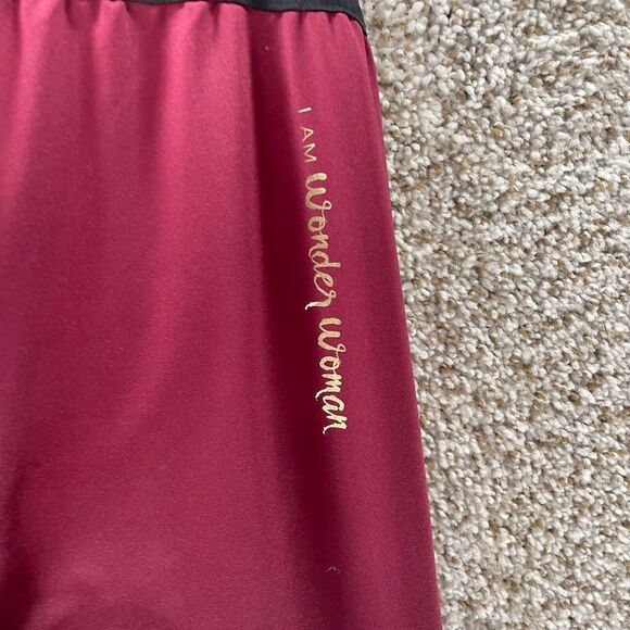 Her Universe Pants Womens Small Red Wonder Woman Leggings Pull On DC Comics - Picture 9 of 12